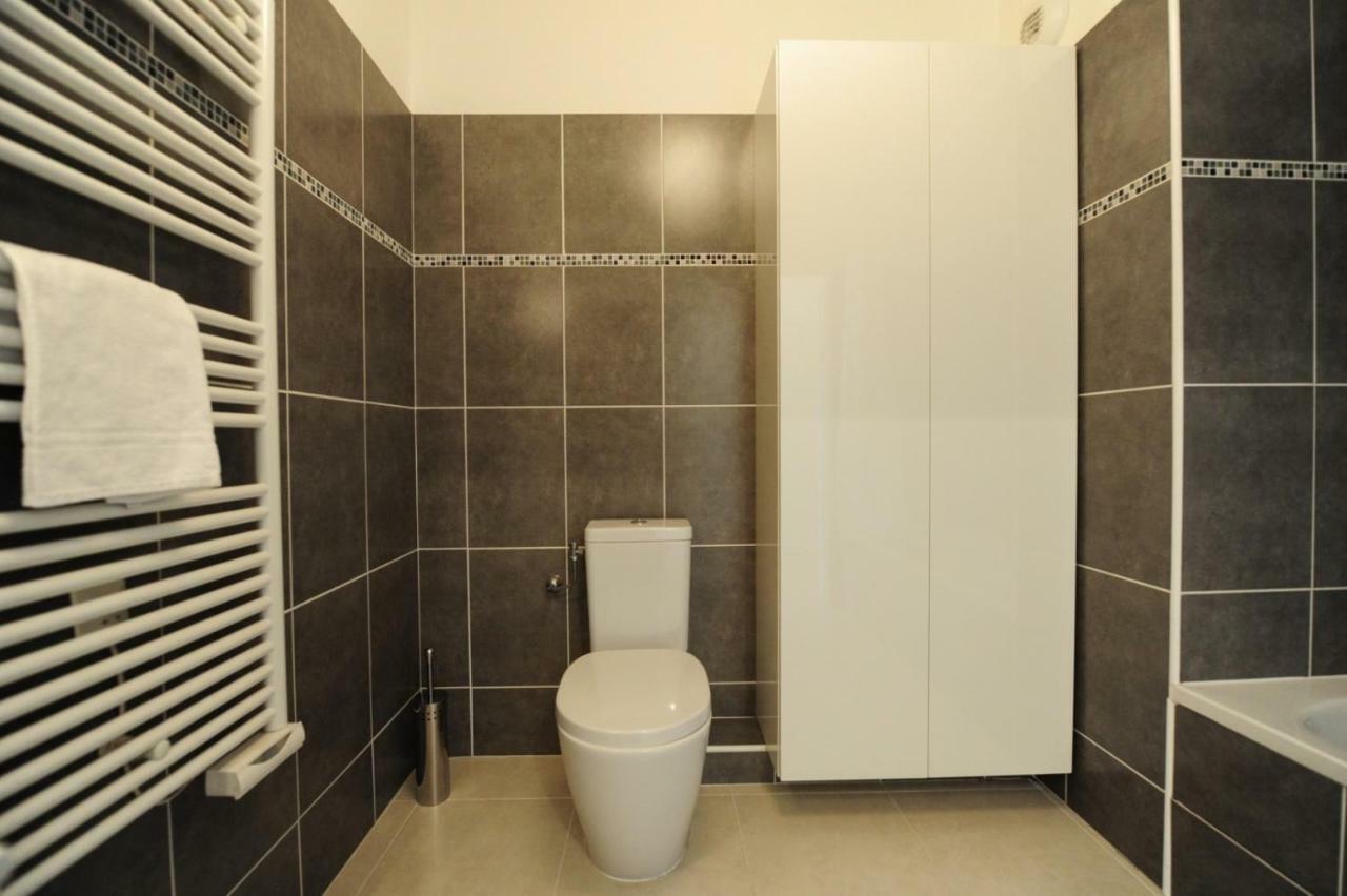 Mini Suite Othello - Five Stars Holiday House Ницца Экстерьер фото